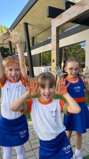 Em uma tarde repleta de significados, os alunos do Infantil 5 vivenciaram momentos de emoção ao receber mensagens e lembranças de suas famílias.
A atividade integrou afeto e aprendizado, fortalecendo o vínculo entre escola e família e valorizando cada etapa do desenvolvimento infantil. 🌟