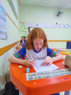 O Concurso Canguru é a maior competição internacional de Matemática do mundo, com desafios que incentivam o raciocínio lógico e tornam a aprendizagem mais envolvente.
Nossos alunos do 3º ao 5º ano também fizeram parte dessa experiência! ✨🩵