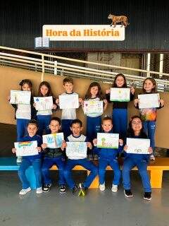 Hoje foi dia de ouvir essa história tão especial. 🐯✨

Não Pense em Tigres nos lembra que errar faz parte do caminho. A cada tentativa, o personagem descobre que não precisa fazer tudo perfeito de primeira e  é a prática, a coragem de tentar de novo e a persistência que fazem a diferença.

Que nossas crianças aprendam, desde cedo, que os erros não são motivo para desistir, mas oportunidades para crescer.