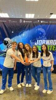 🥉 3º lugar no GerAção Inovadora!
Na primeira edição do GerAção Inovadora, nossos alunos mostraram que boas ideias podem transformar a realidade! 🚀
Eles desenvolveram o Falapuava, um aplicativo criado para aproximar cidadãos e Prefeitura, facilitando a comunicação e fortalecendo a participação da comunidade na construção de uma cidade melhor.
Mais do que conquistar o pódio, nossos alunos provaram que inovar também é pensar no coletivo, encontrar soluções e fazer a diferença onde vivemos. 💙
Parabéns, alunos! O 3º lugar é de vocês, mas o orgulho é de toda a família Belém! 🏆
#GerAçãoInovadora #Falapuava #Inovação #OrgulhoBelém #EducaçãoQueTransforma